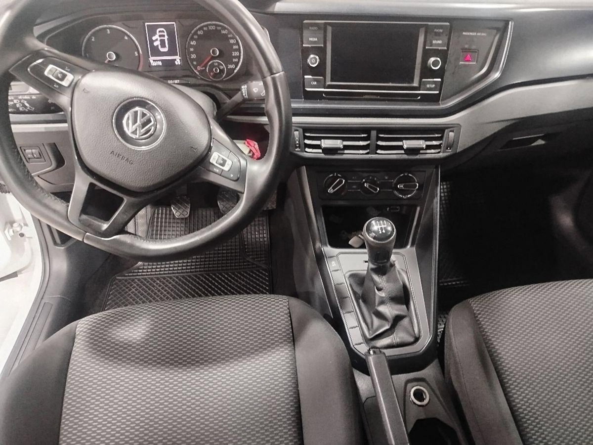 Volkswagen Polo 1.6 TDI DPF 5 porte Comfortline (10)
