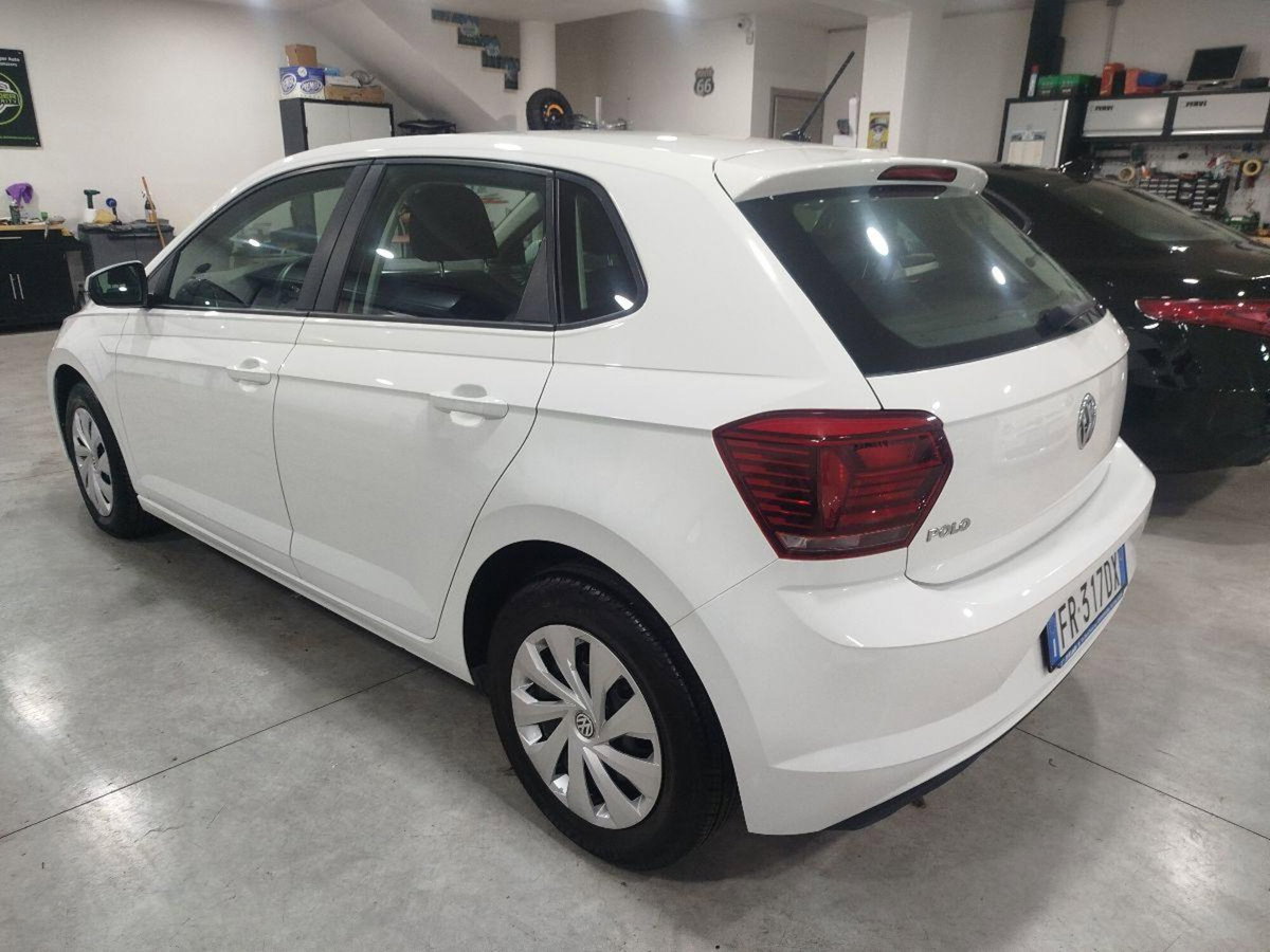 Volkswagen Polo 1.6 TDI DPF 5 porte Comfortline (7)