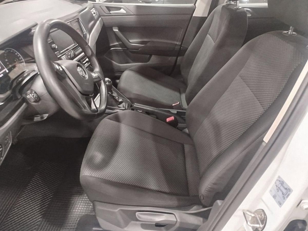 Volkswagen Polo 1.6 TDI DPF 5 porte Comfortline (9)