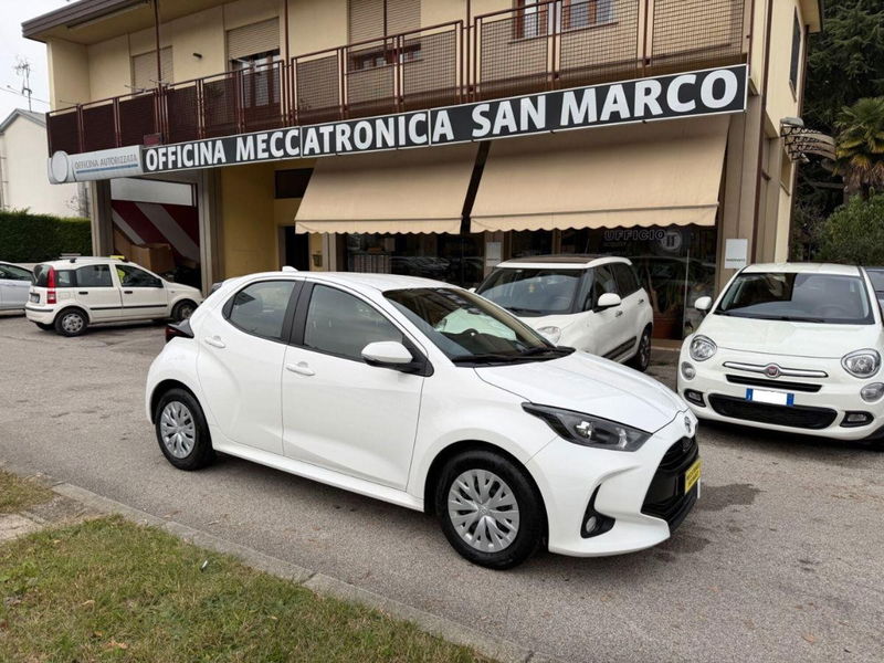 Toyota Yaris 1.0 72 CV 5 porte Active