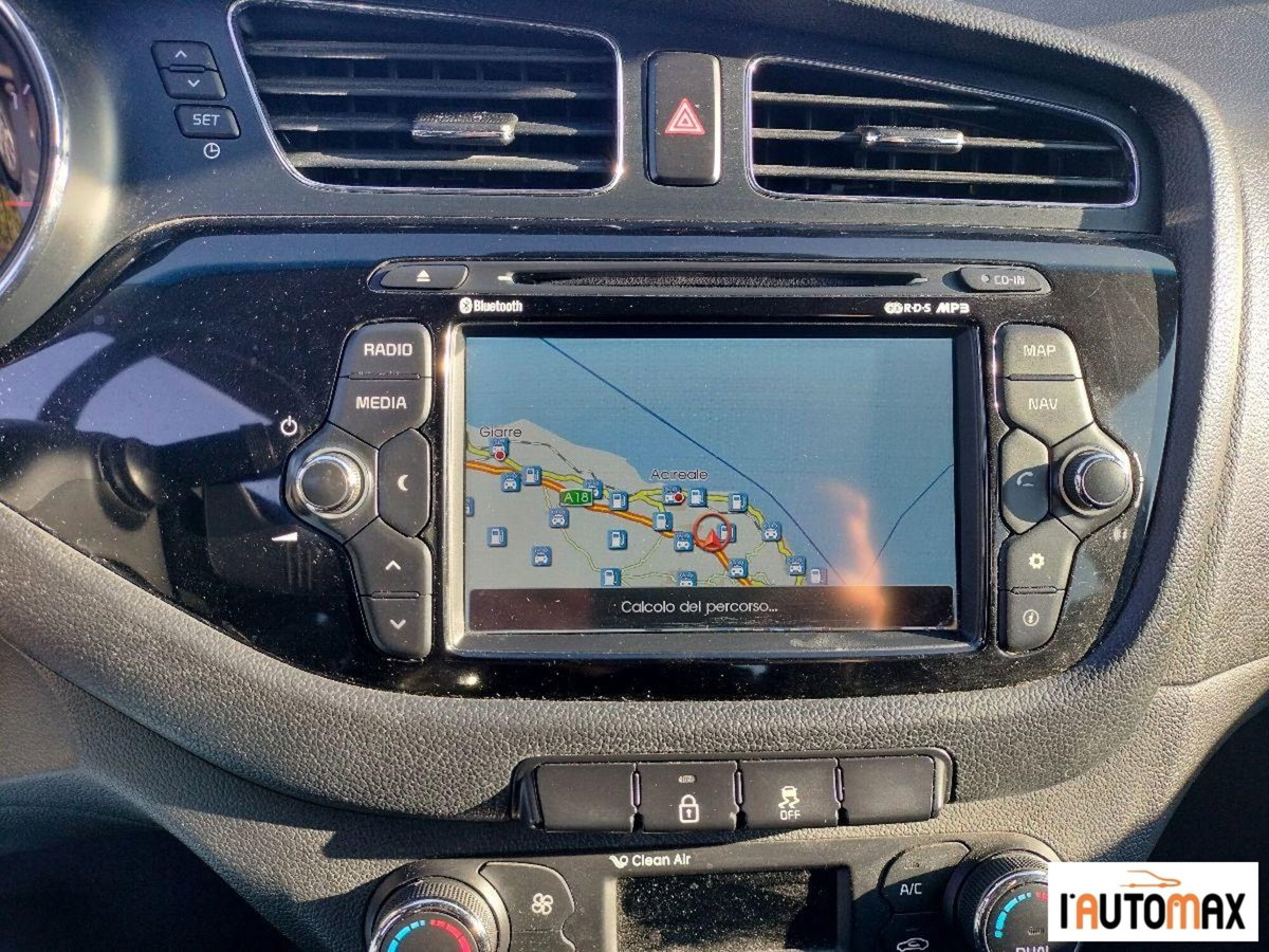 Kia cee'd Sport Wagon 1.6 CRDi 128 CV aut. SW Platinum (11)
