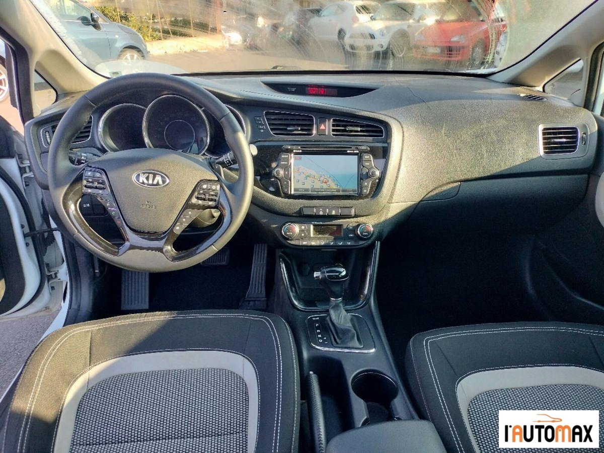 Kia cee'd Sport Wagon 1.6 CRDi 128 CV aut. SW Platinum (13)