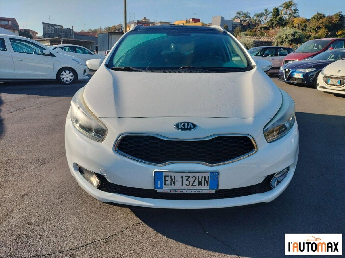 Kia cee'd Sport Wagon 1.6 CRDi 128 CV aut. SW Platinum (2)