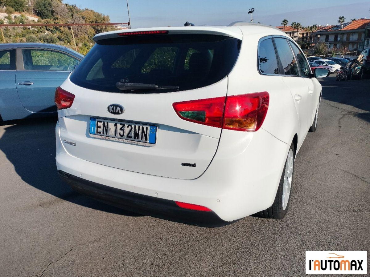 Kia cee'd Sport Wagon 1.6 CRDi 128 CV aut. SW Platinum (4)