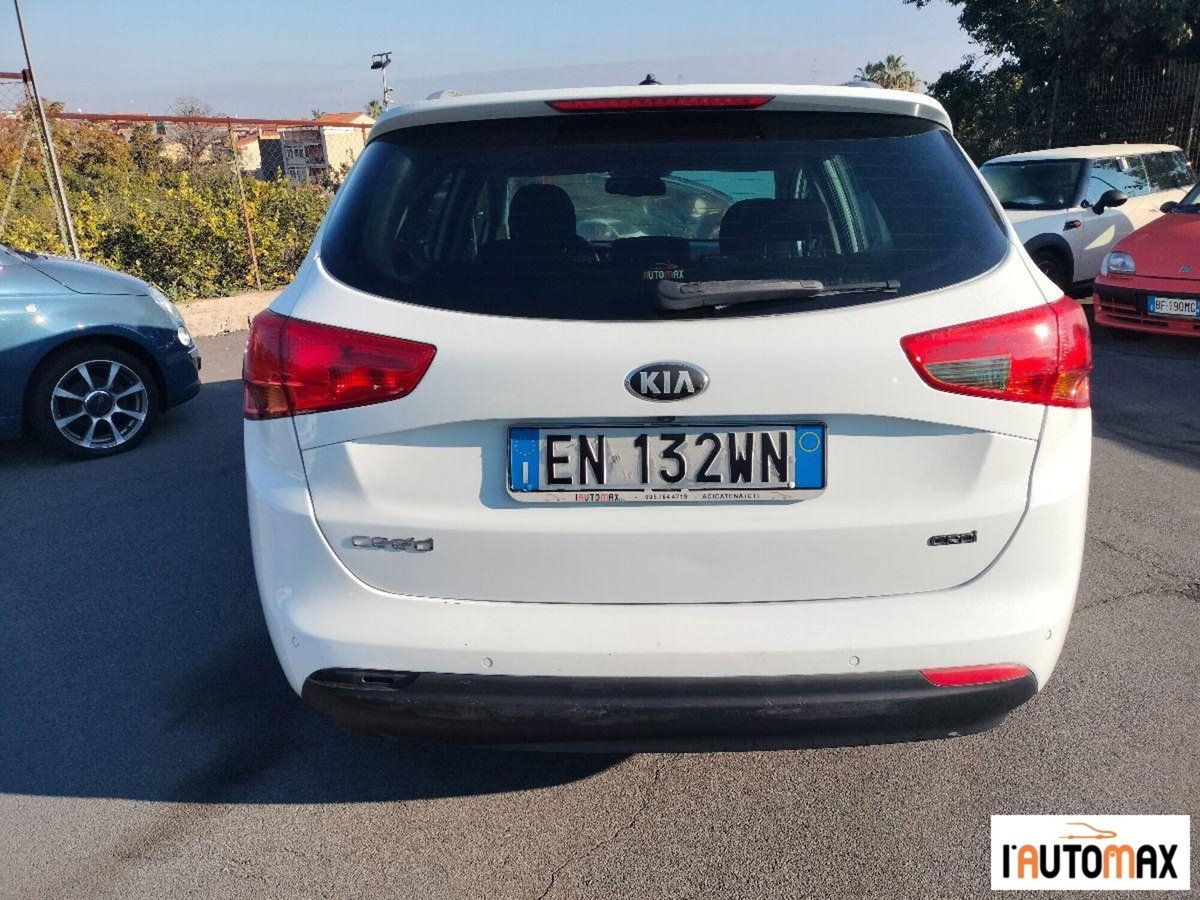 Kia cee'd Sport Wagon 1.6 CRDi 128 CV aut. SW Platinum (5)