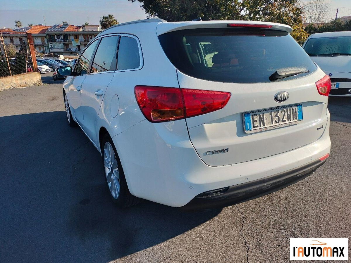 Kia cee'd Sport Wagon 1.6 CRDi 128 CV aut. SW Platinum (6)