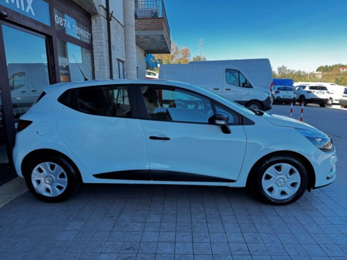 Renault Clio 1.5 dCi 8V 75CV Start&Stop 5 porte Van (11)