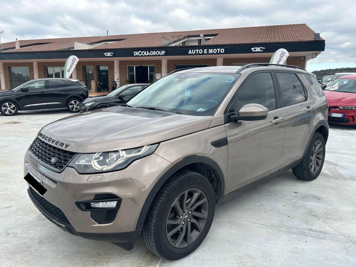 Land Rover Discovery Sport 2.2 TD4 HSE Luxury (3)