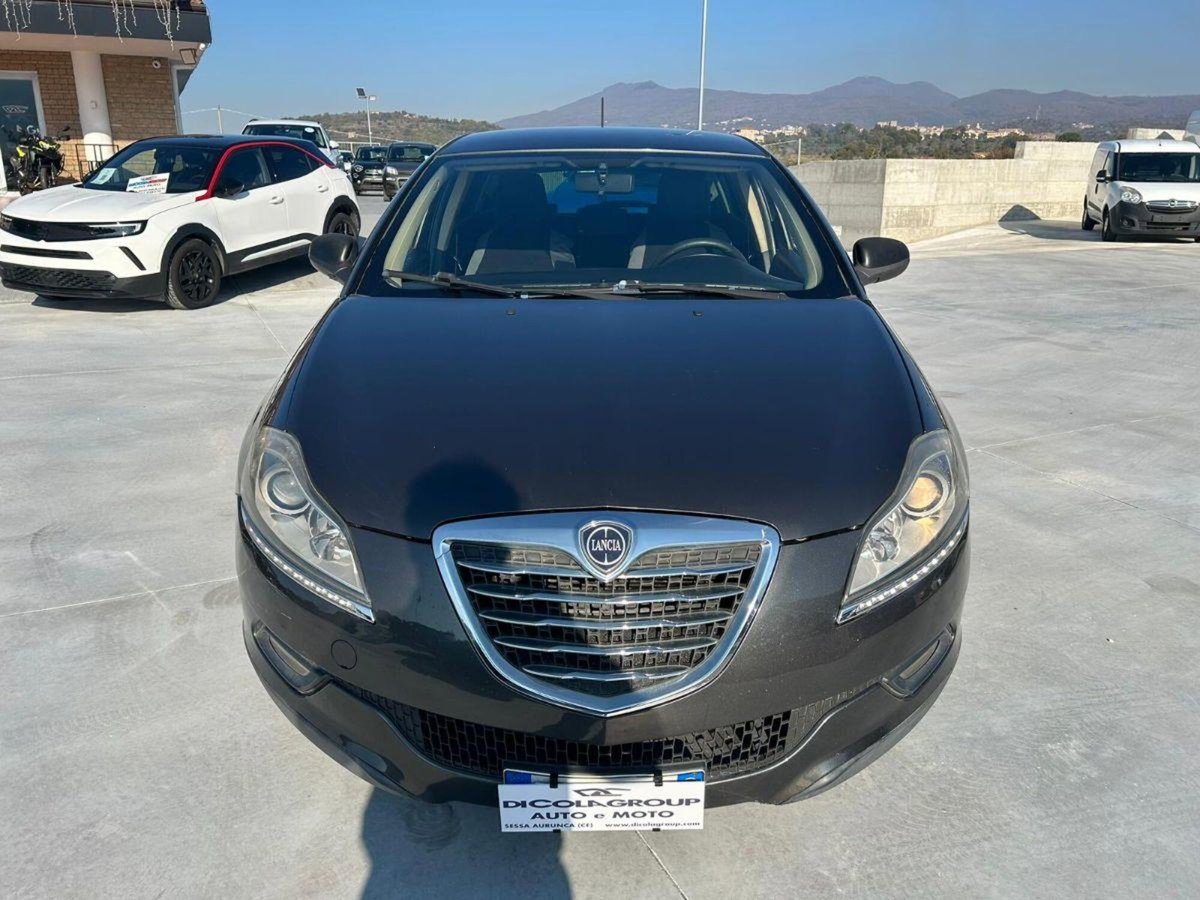 Lancia Delta 1.6 MJT DPF Business (2)