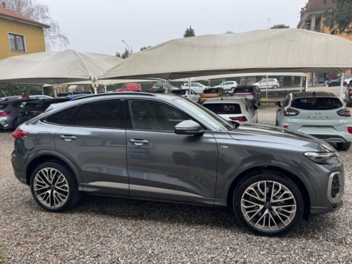Audi Q5 Sportback 40 2.0 tdi mhev 12V S line Plus quattro s-tronic (9)