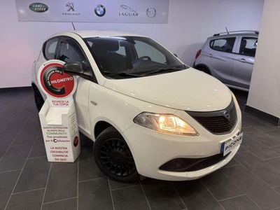Lancia Ypsilon 1.2 69 CV 5 porte Silver usata