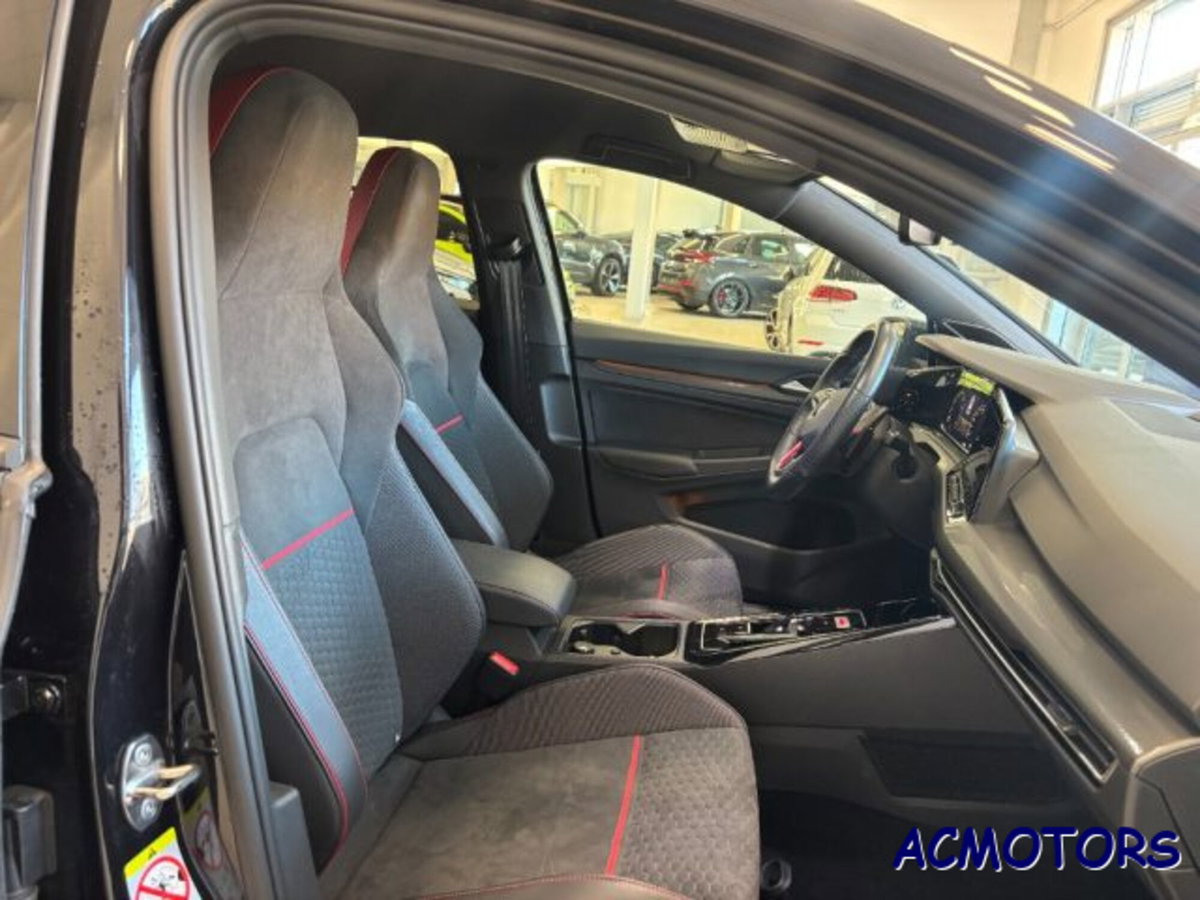 Volkswagen Golf 2.0 TSI GTI DSG Clubsport 45 (11)