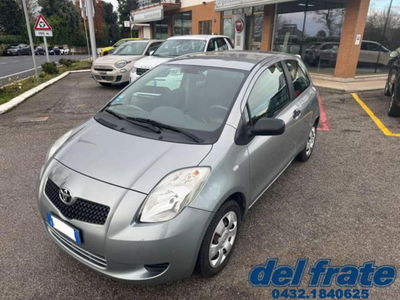 Toyota Yaris 1.0 3 porte usata