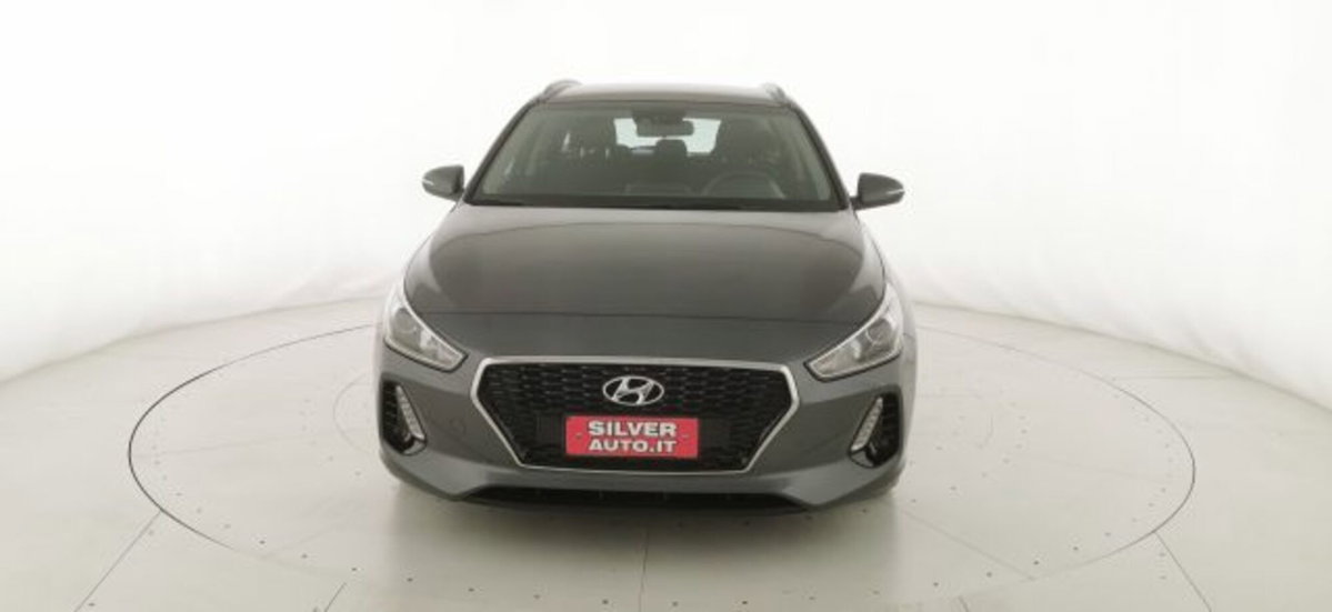 Hyundai i30 Station Wagon 1.6 CRDi 110CV DCT Comfort (2)