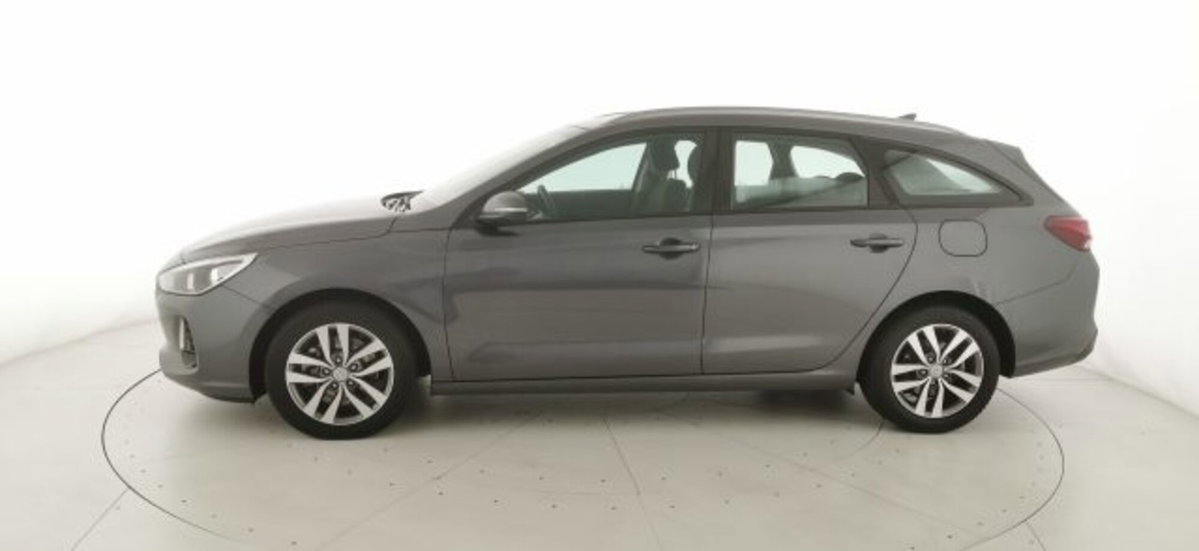 Hyundai i30 Station Wagon 1.6 CRDi 110CV DCT Comfort (4)