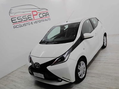 Toyota Aygo 1.0 VVT-i 69 CV 5 porte x-cool usata