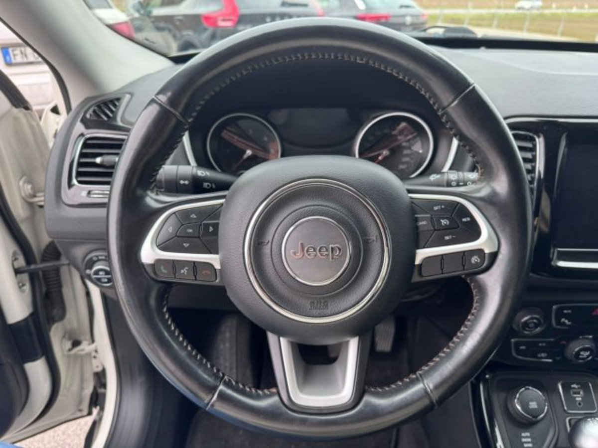 Jeep Compass 2.0 Multijet II 4WD Limited (10)
