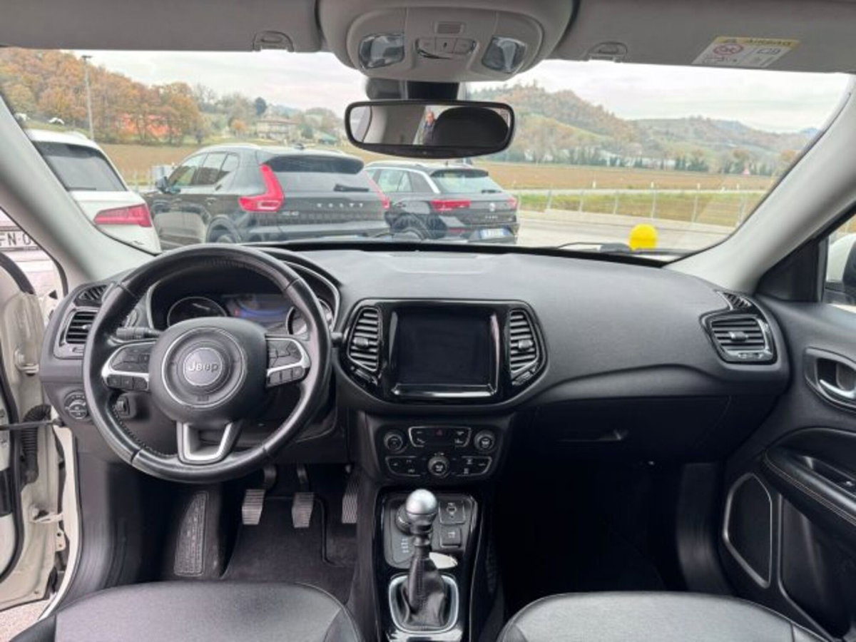 Jeep Compass 2.0 Multijet II 4WD Limited (14)
