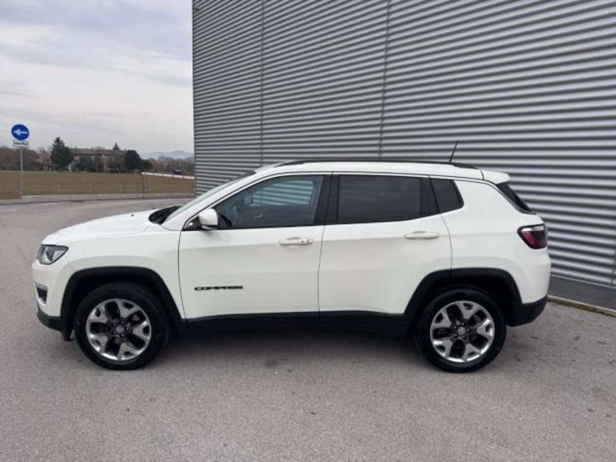 Jeep Compass 2.0 Multijet II 4WD Limited (8)
