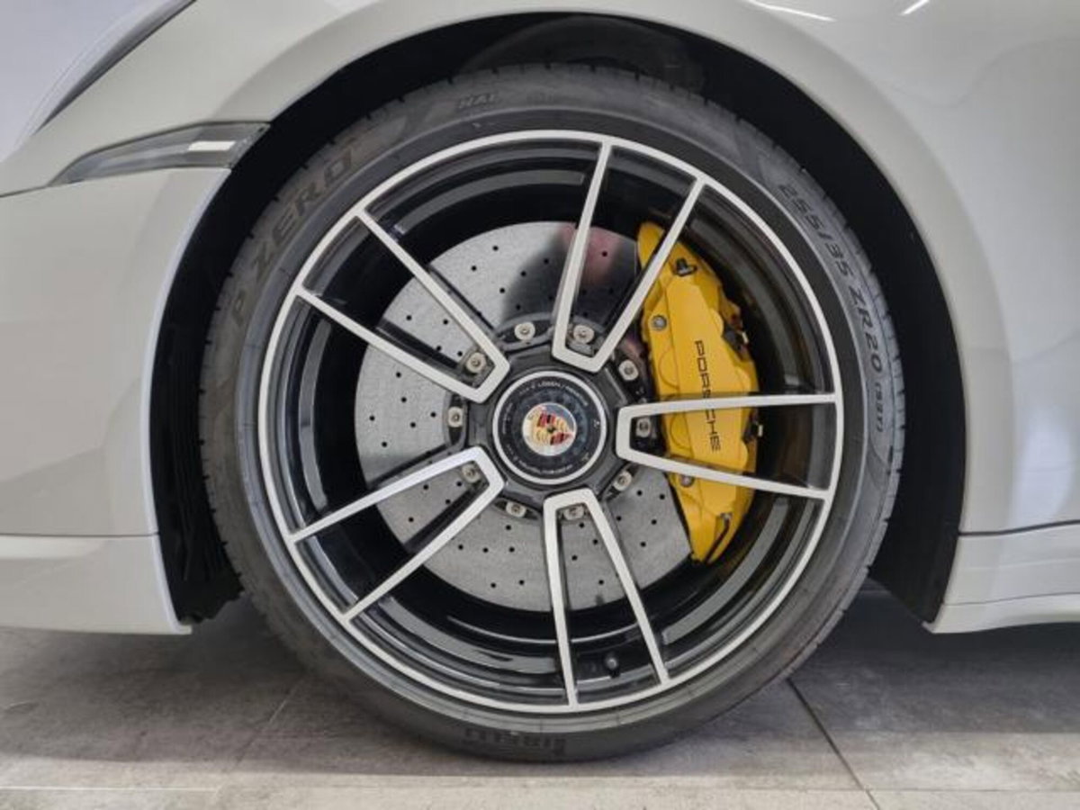 Porsche 911 Cabrio Cabrio 3.7 Turbo S auto (13)