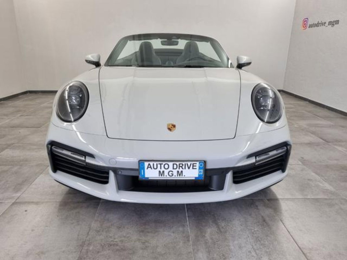Porsche 911 Cabrio Cabrio 3.7 Turbo S auto (4)