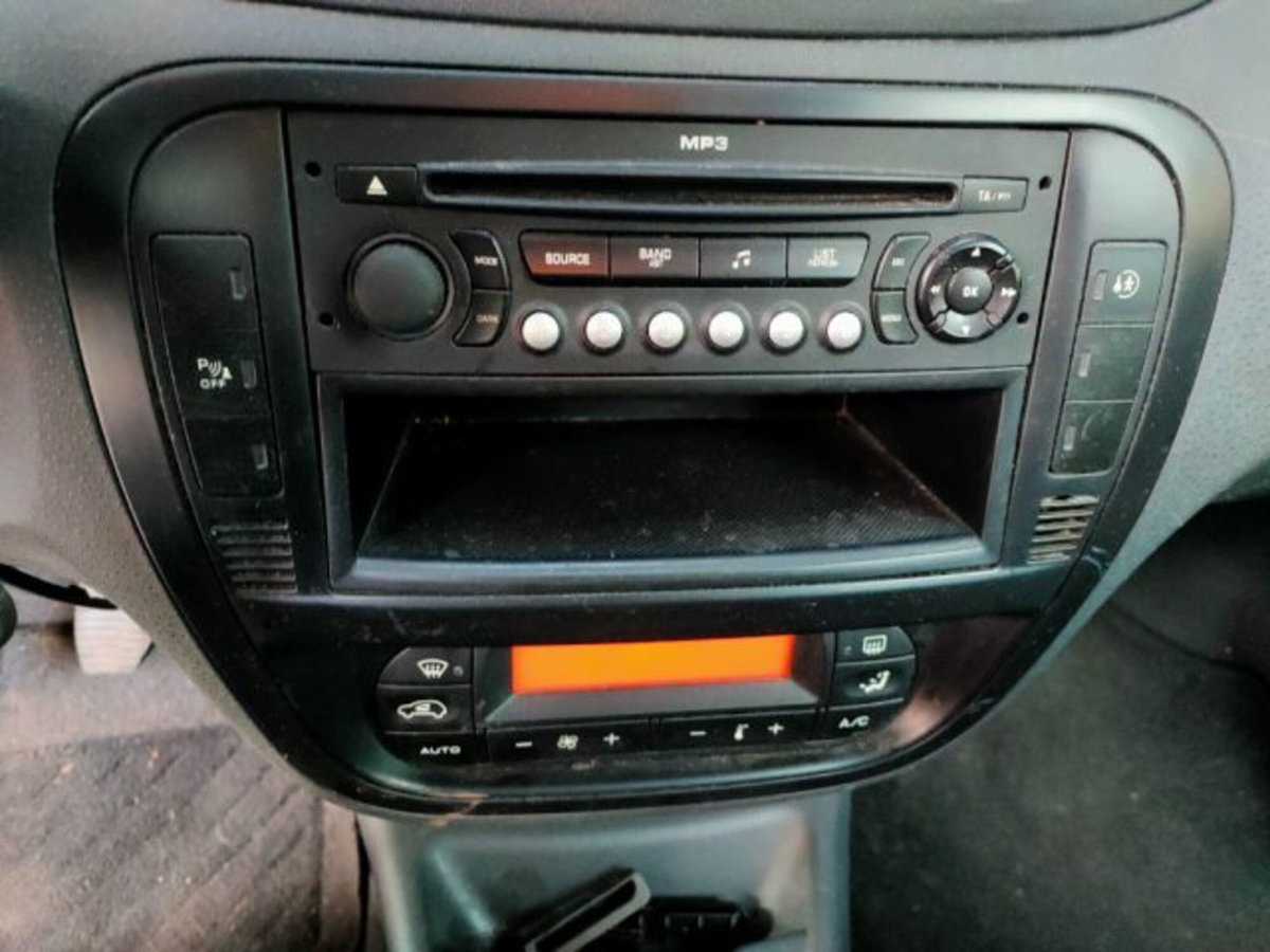 Citroen C3 1.1 airdream Exclusive Style Techno (10)