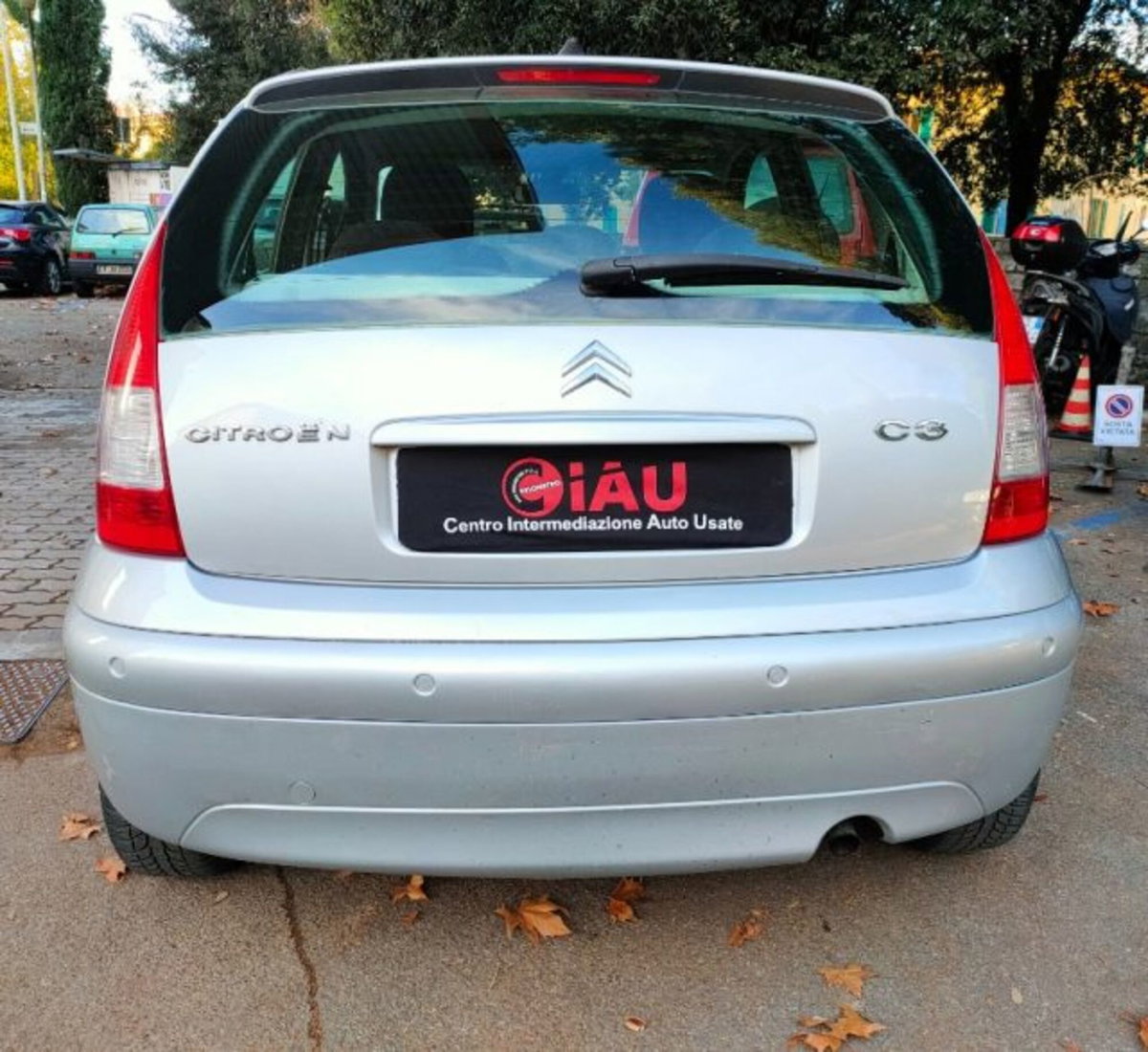Citroen C3 1.1 airdream Exclusive Style Techno (6)
