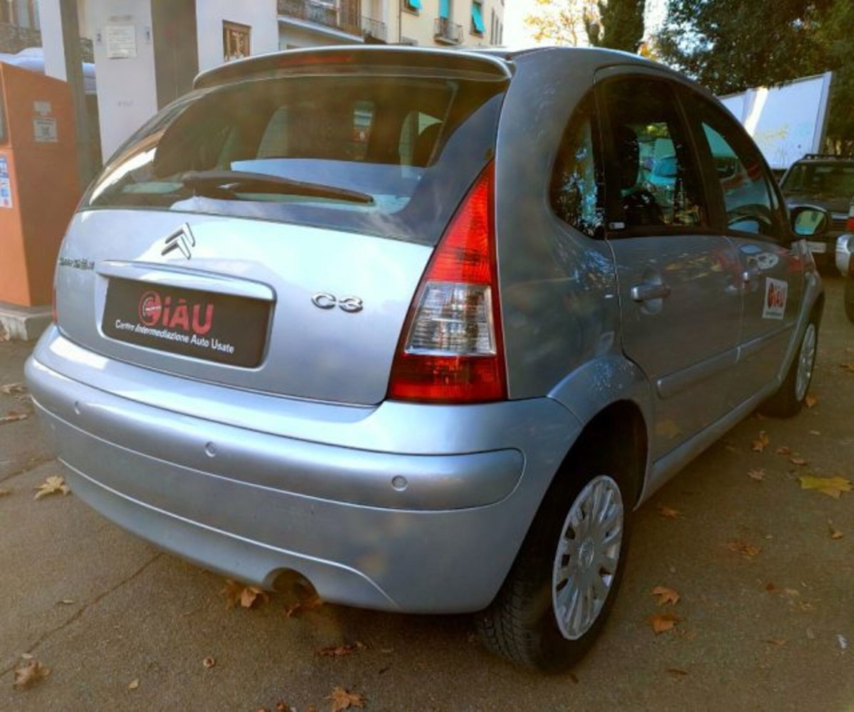 Citroen C3 1.1 airdream Exclusive Style Techno (7)