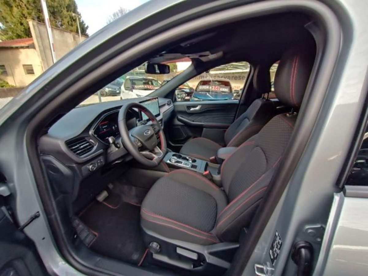 Ford Kuga 2.5 Full Hybrid 190 CV CVT 2WD ST-Line Design (10)