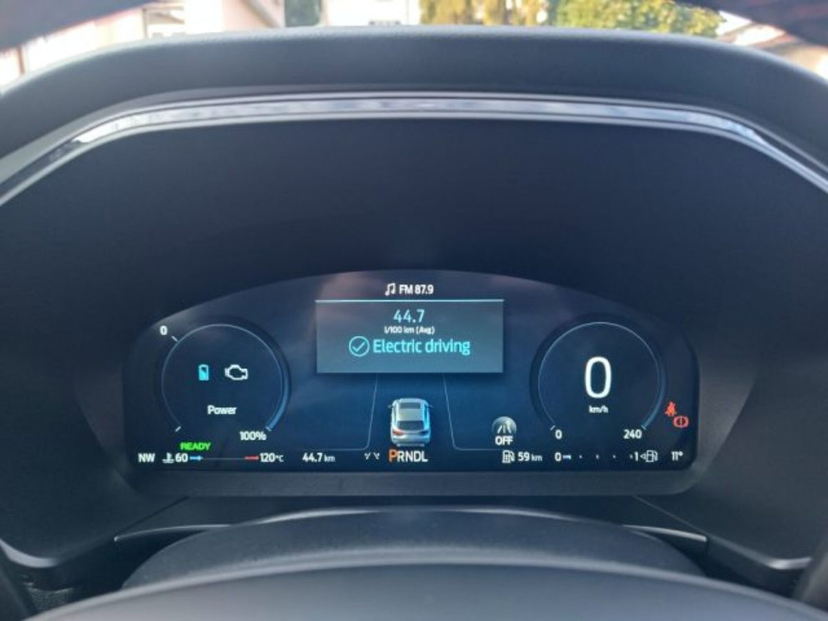 Ford Kuga 2.5 Full Hybrid 190 CV CVT 2WD ST-Line Design (15)