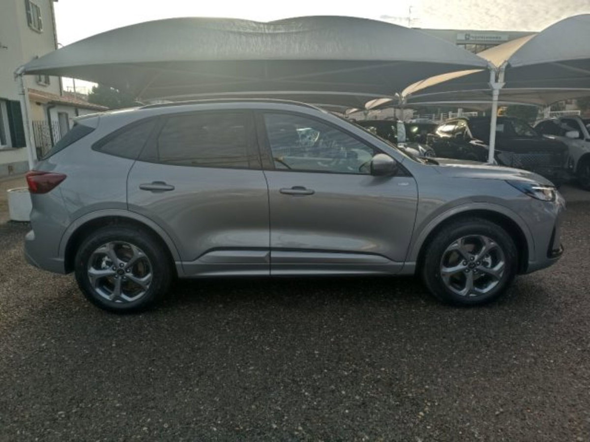 Ford Kuga 2.5 Full Hybrid 190 CV CVT 2WD ST-Line Design (8)