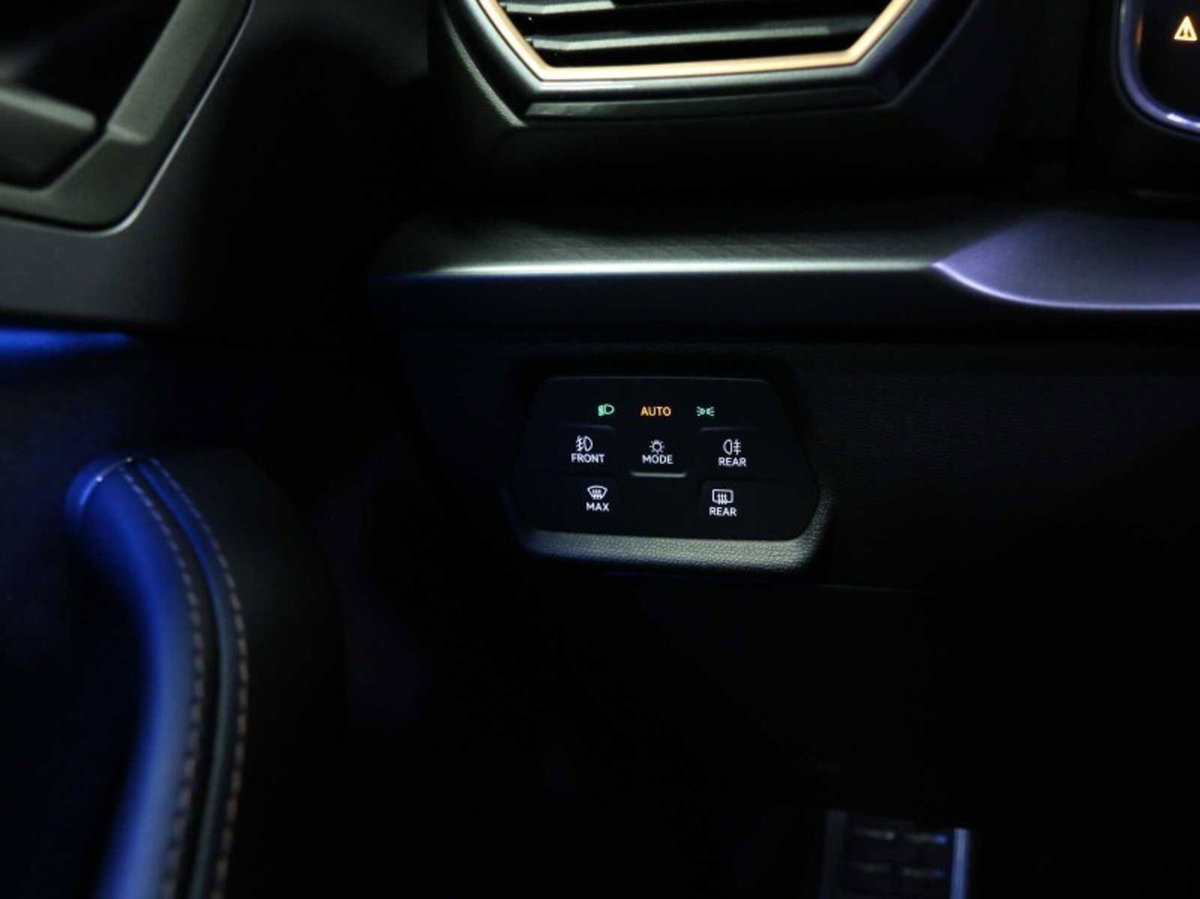 Cupra Formentor 1.5 hybrid 150cv dsg (16)