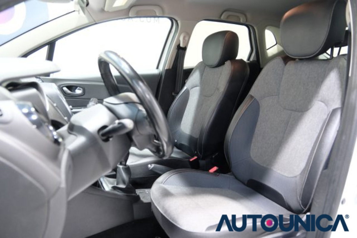 Renault Captur dCi 8V 90 CV Business (6)