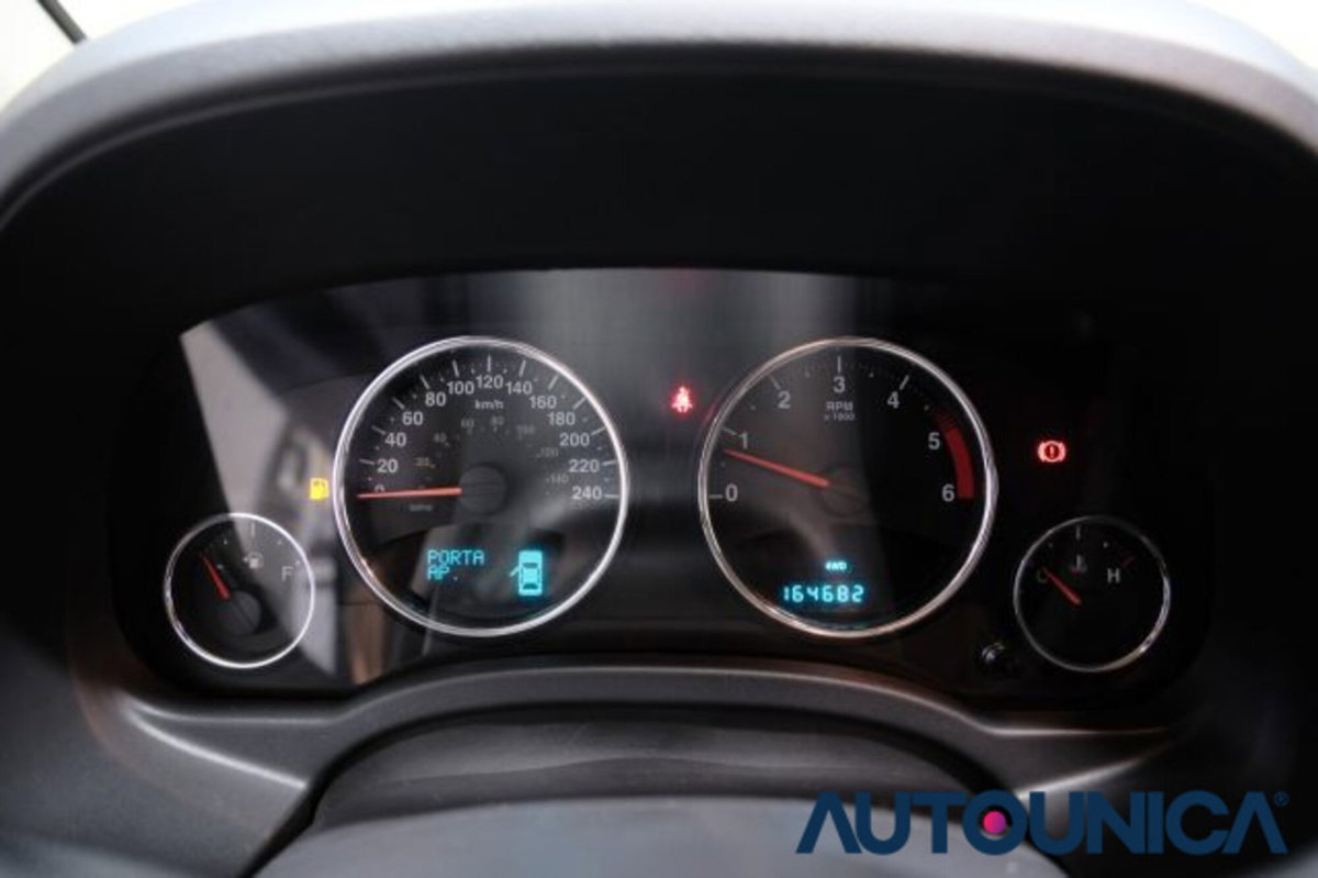 Jeep Compass 2.2 CRD Limited (8)