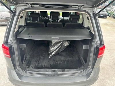 Volkswagen Touran 1.6 TDI 115 CV SCR DSG Highline BlueMotion Tech. (12)