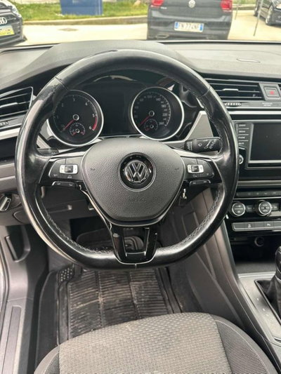 Volkswagen Touran 1.6 TDI 115 CV SCR DSG Highline BlueMotion Tech. (15)
