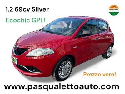 Lancia Ypsilon 1.2 69 CV 5 porte GPL Ecochic Silver usata