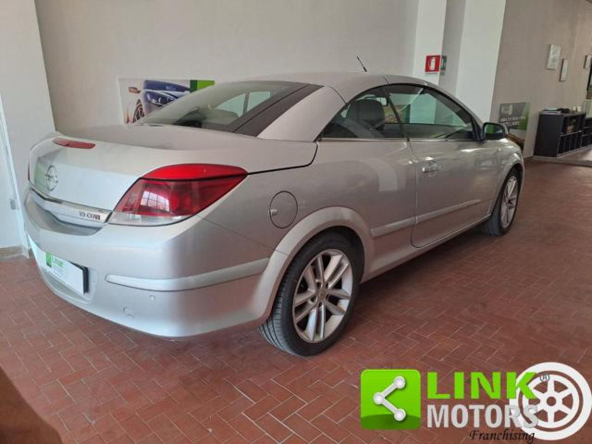 Opel Astra Cabrio TwinTop 1.9 16V CDTI 150CV Cosmo (4)