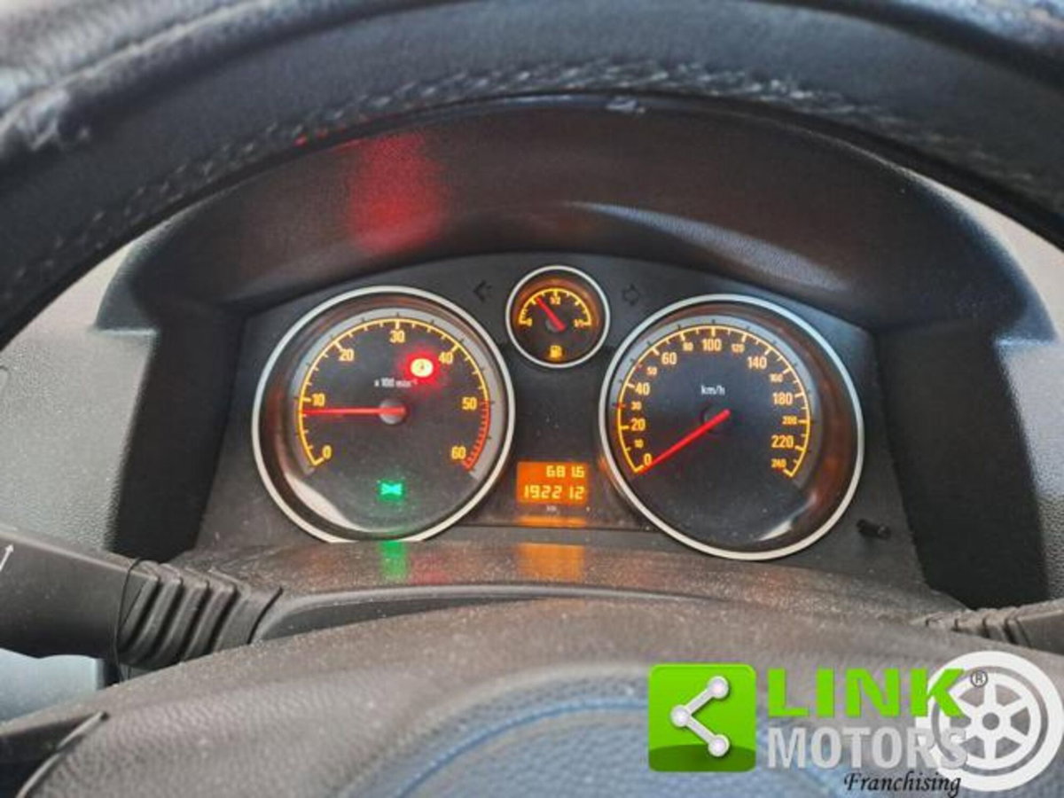 Opel Astra Cabrio TwinTop 1.9 16V CDTI 150CV Cosmo (5)