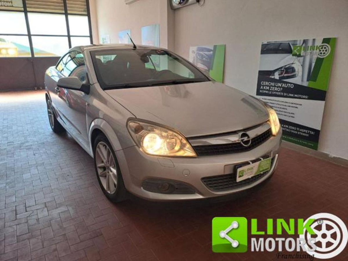 Opel Astra Cabrio TwinTop 1.9 16V CDTI 150CV Cosmo (6)