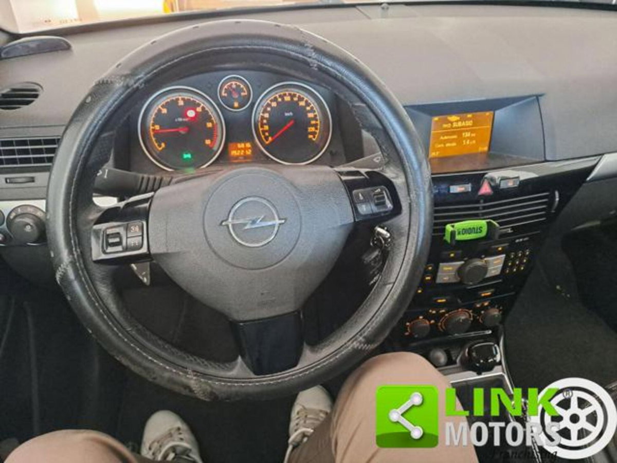 Opel Astra Cabrio TwinTop 1.9 16V CDTI 150CV Cosmo (7)