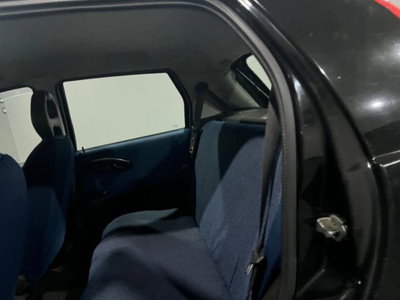 Fiat Punto 1.9 JTD 5 porte EL (12)