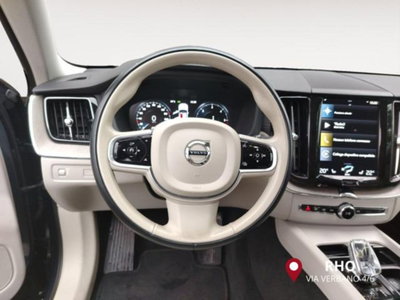 Volvo XC60 B5 (d) AWD Geartronic Inscription (17)