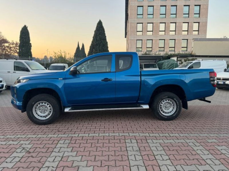Mitsubishi L200 2.3 D Club Cab 4x4 Easy Select Invite Connect
