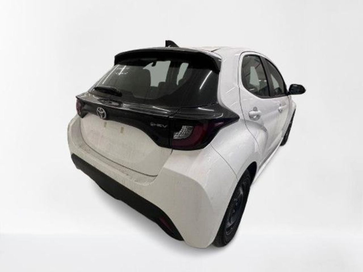 Toyota Yaris Cross 1.5 Hybrid 5p. E-CVT Active (5)