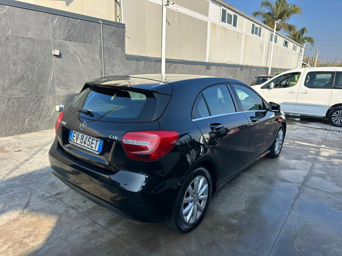 Mercedes-Benz Classe A 180 CDI Premium (5)