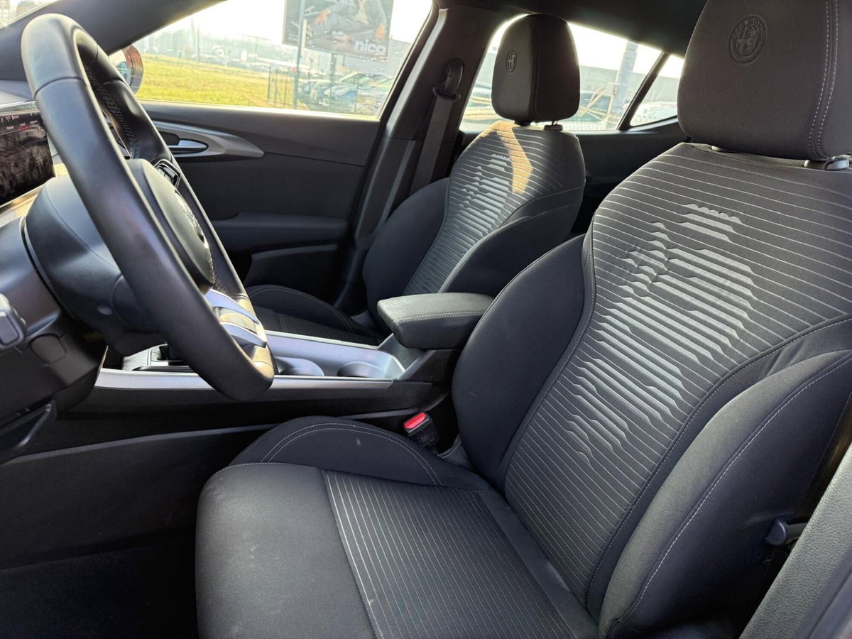 Alfa Romeo Tonale 1.6 Sprint 130cv tct6 (11)