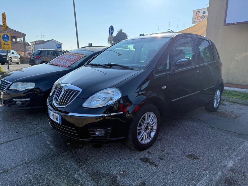 Lancia Musa 1.4 16V Poltrona Frau