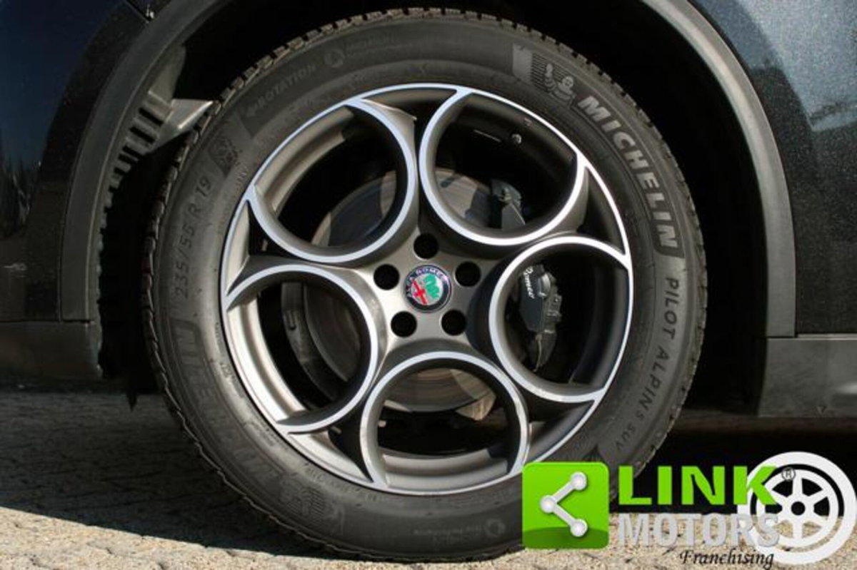 Alfa Romeo Stelvio Stelvio 2.2 Turbodiesel 190 CV AT8 Q4 Sprint (11)