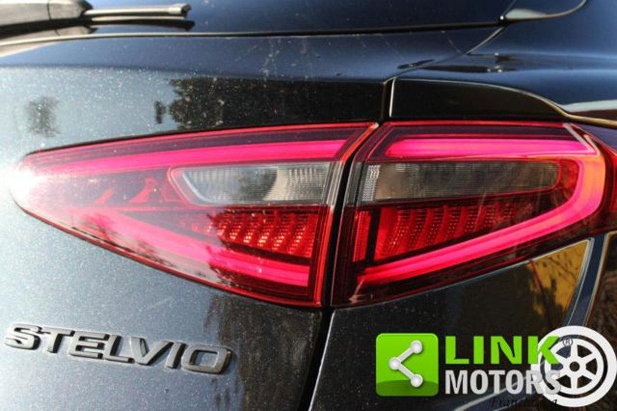 Alfa Romeo Stelvio Stelvio 2.2 Turbodiesel 190 CV AT8 Q4 Sprint (12)